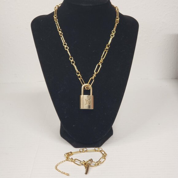 Authentic Louis Vuitton Padlock w/unbranded Stainless Steel Necklace & Bracelet - Picture 16 of 16